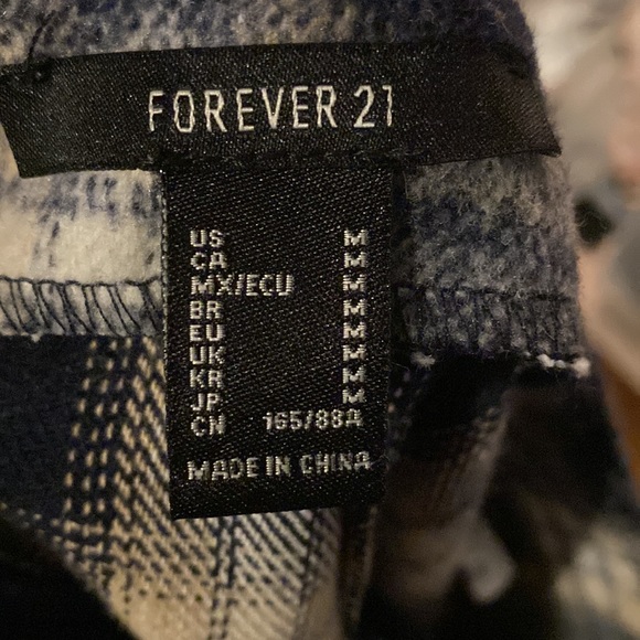 Warm Wool Plaid Mini Skirt with Side Button Detail. Size M - Picture 2 of 4